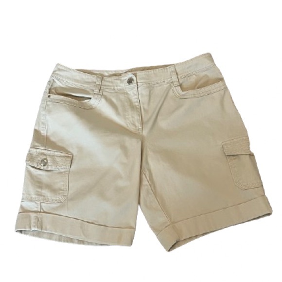 White House Black Market Shorts - Picture 1 of 4